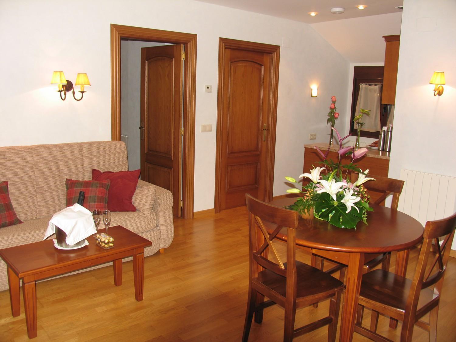 Villa Russell Hotel&Apartments Torla Ngoại thất bức ảnh